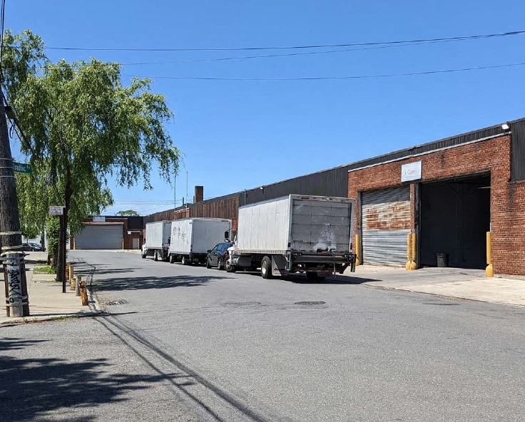 42,000 sf Queens Warehouse For Lease 6315 Traffic Avenue, Ridgewood, NY CommercialSearch